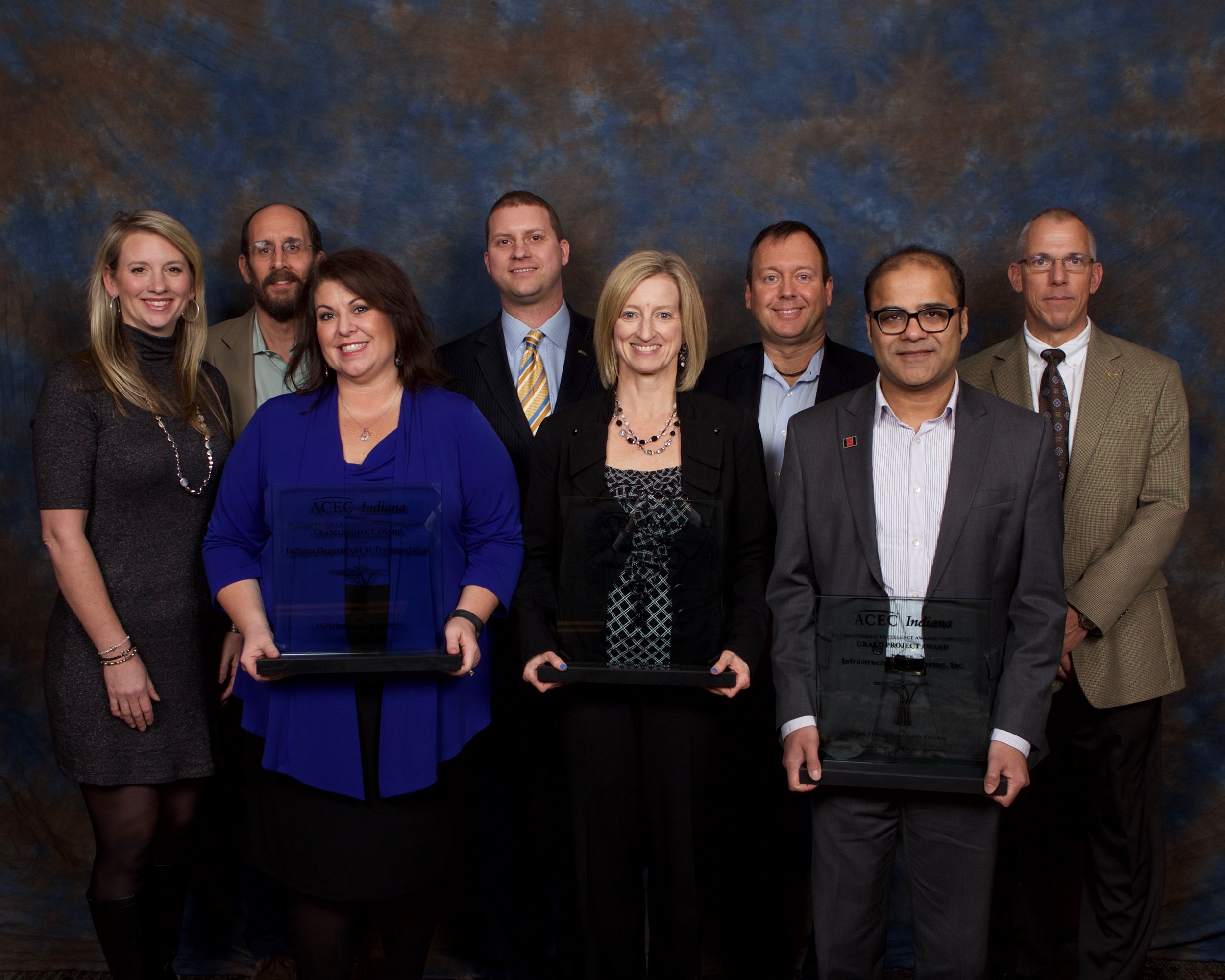 Left to right: Kim Mills (WSP/Parsons Brinckerhoff), Dave Henkel (CHA), Kimberlee Peters (INDOT), Andy Hahn (CHA), Dawn Replogle (CHA), Troy Jessop (CHA), Kashif Khan (Infrastructure Engineering, Inc.), Tom Karis (CHA)